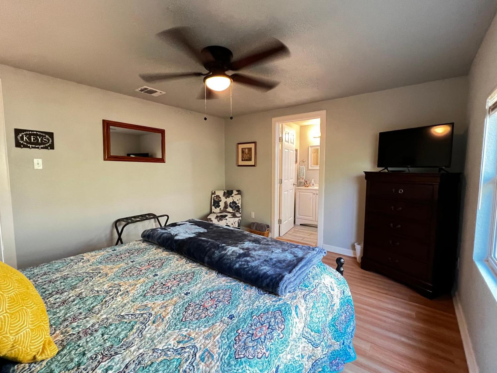 Boho Bliss- Cozy Private Room 2 Miles From Alamodome! سان أنطونيو المظهر الخارجي الصورة