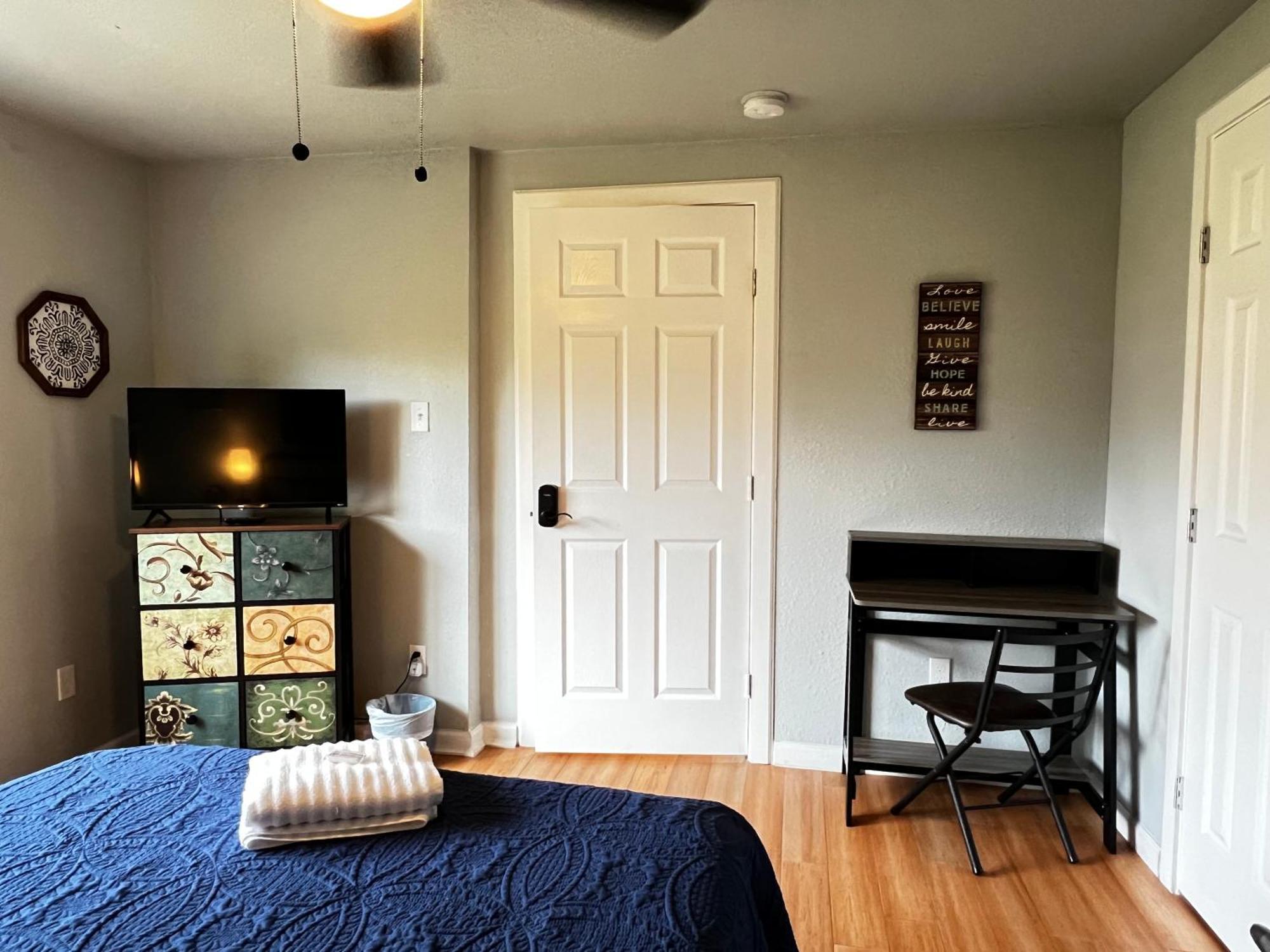 Boho Bliss- Cozy Private Room 2 Miles From Alamodome! سان أنطونيو المظهر الخارجي الصورة