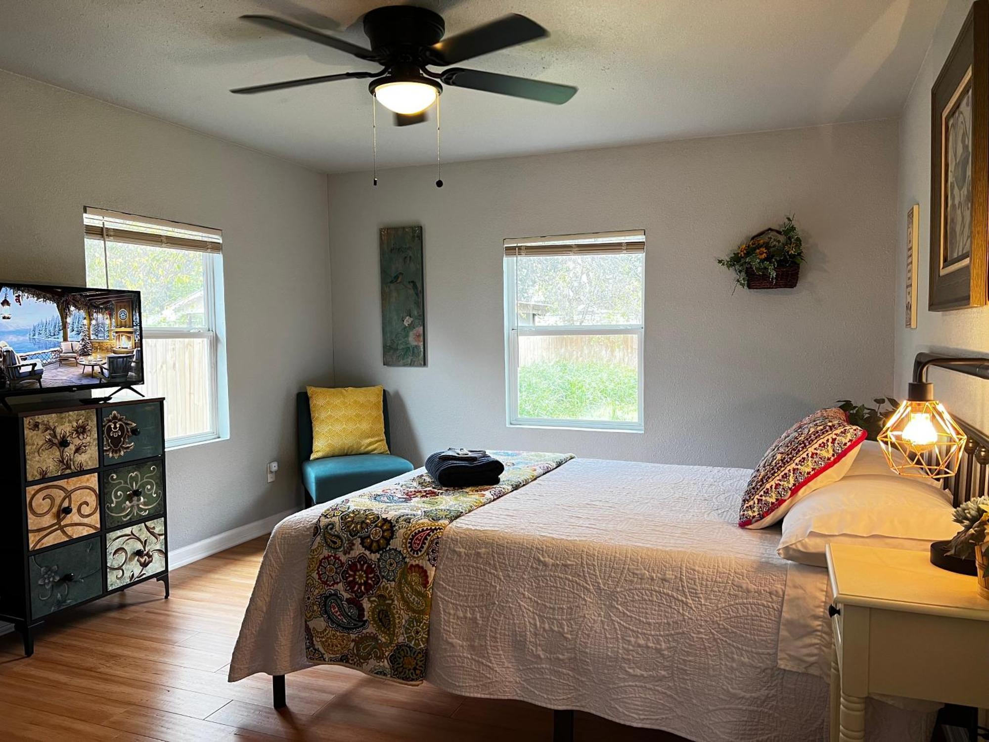 Boho Bliss- Cozy Private Room 2 Miles From Alamodome! سان أنطونيو المظهر الخارجي الصورة